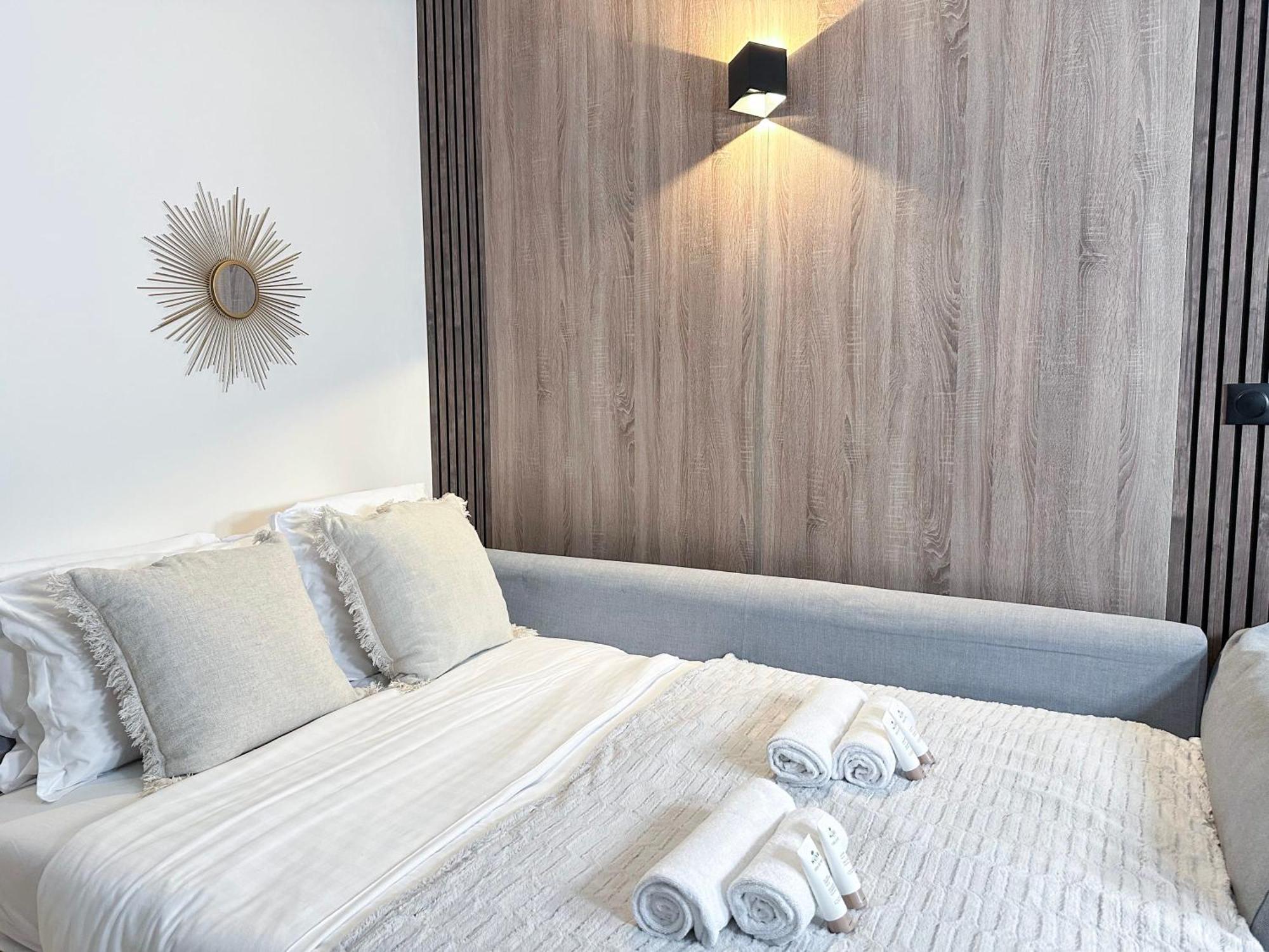 شقة Champs-Elysees Finest Flat باريس المظهر الخارجي الصورة